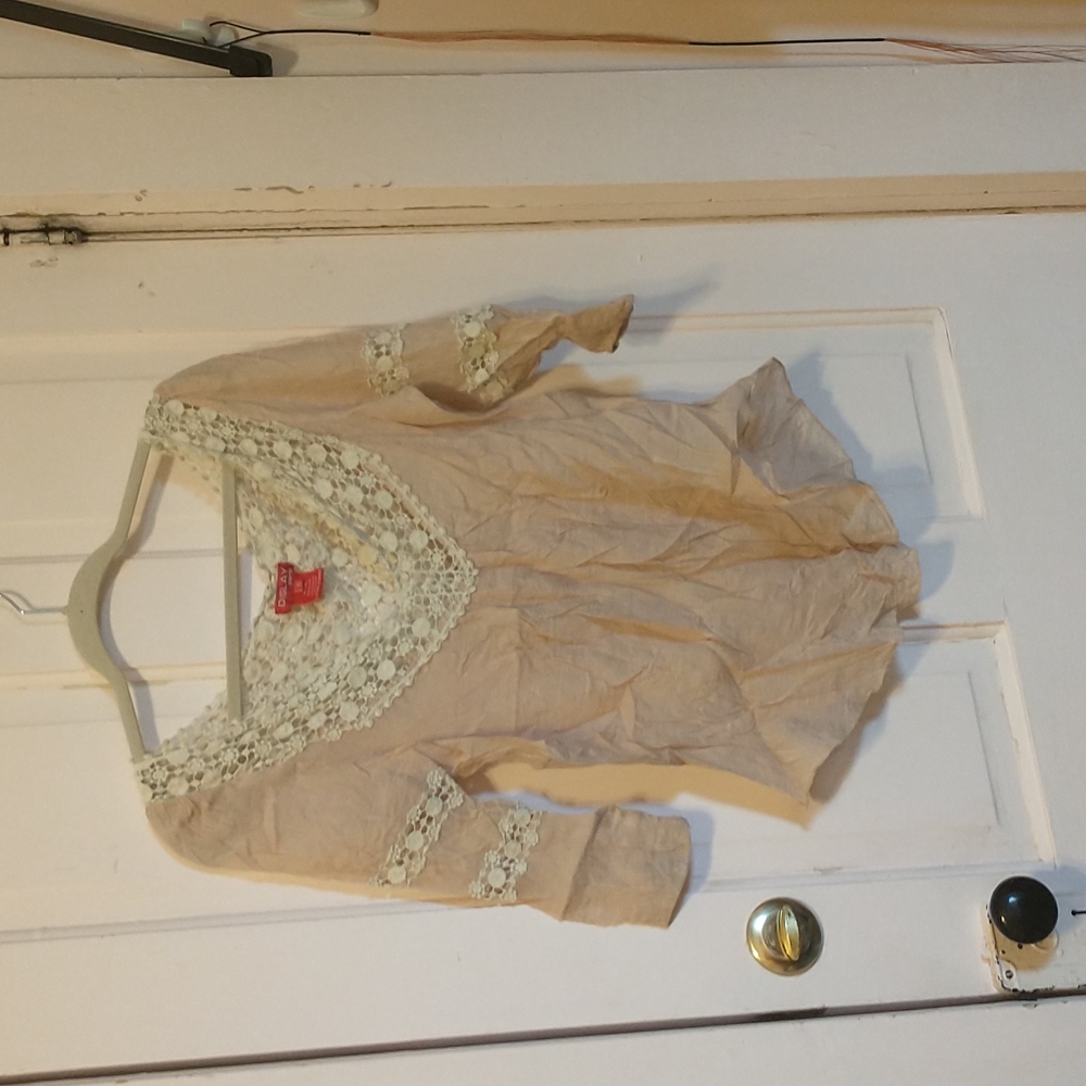 Display Paris sheer nude and cream shiney size S top